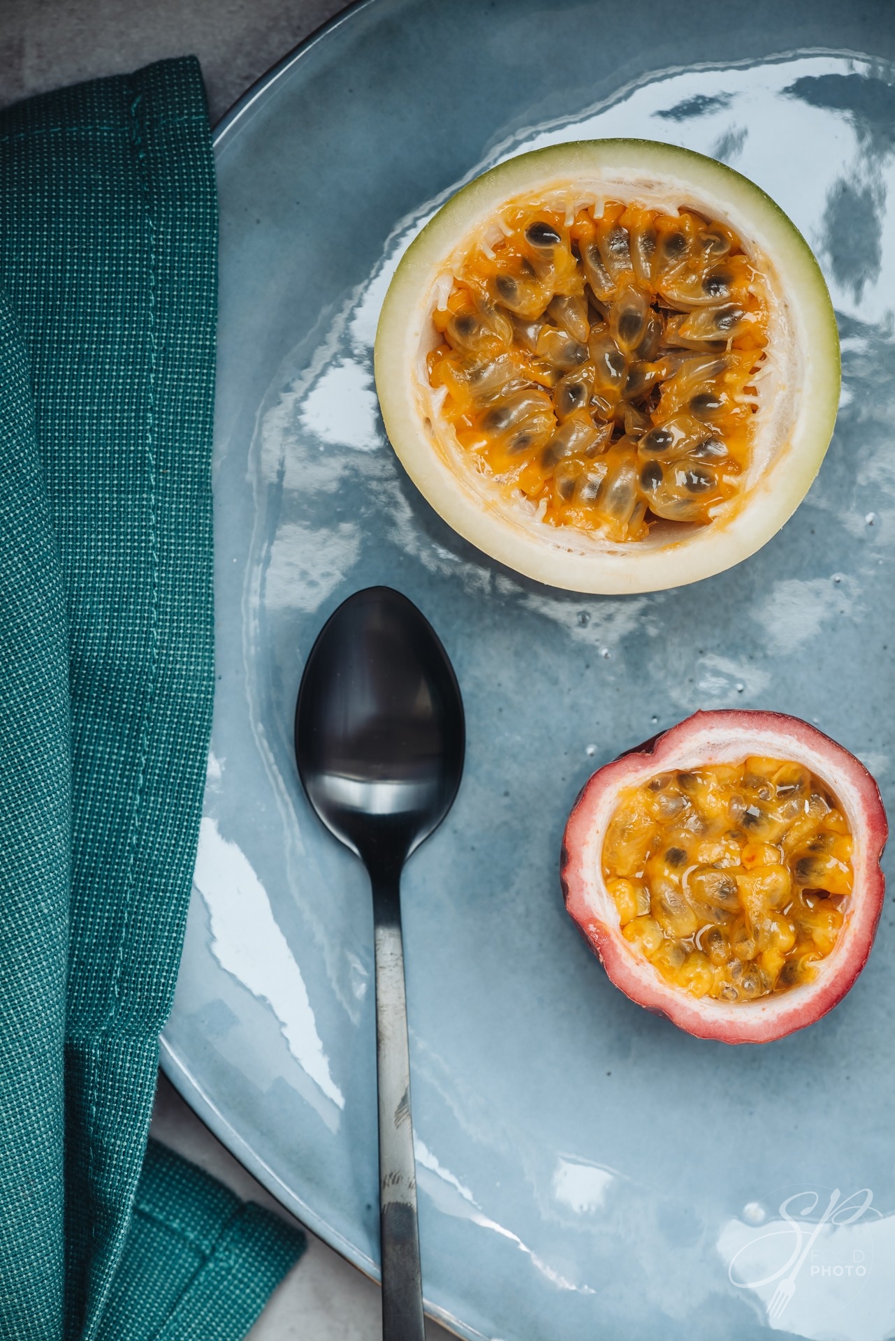 Fresh and juicy raw passion fruit and maracuja