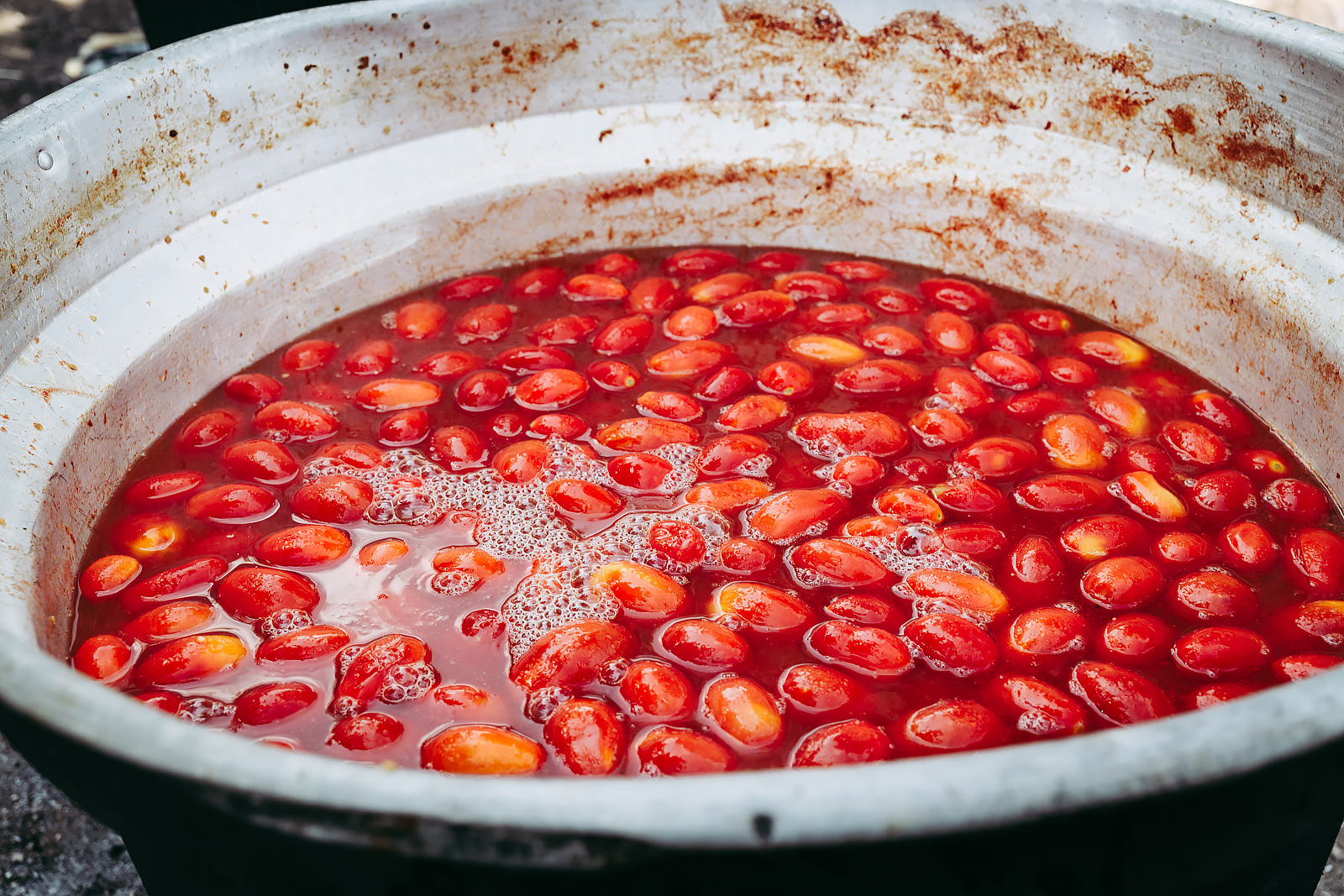 Making of tomato sauce